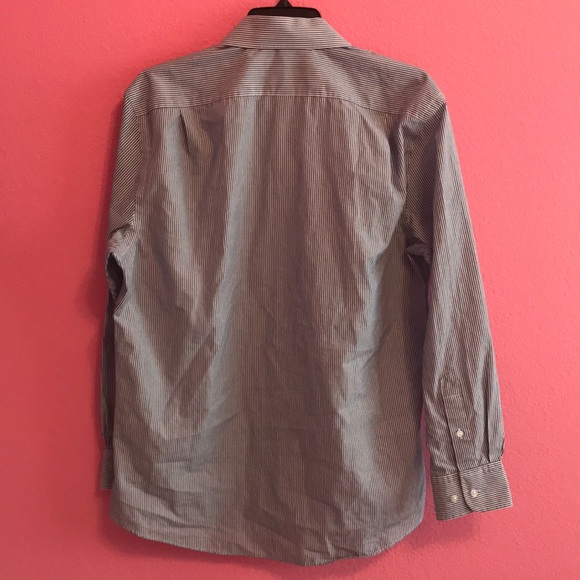 3/$20 🦋 Covington Classic Fit Button Down Shirt - Picture 4 of 6